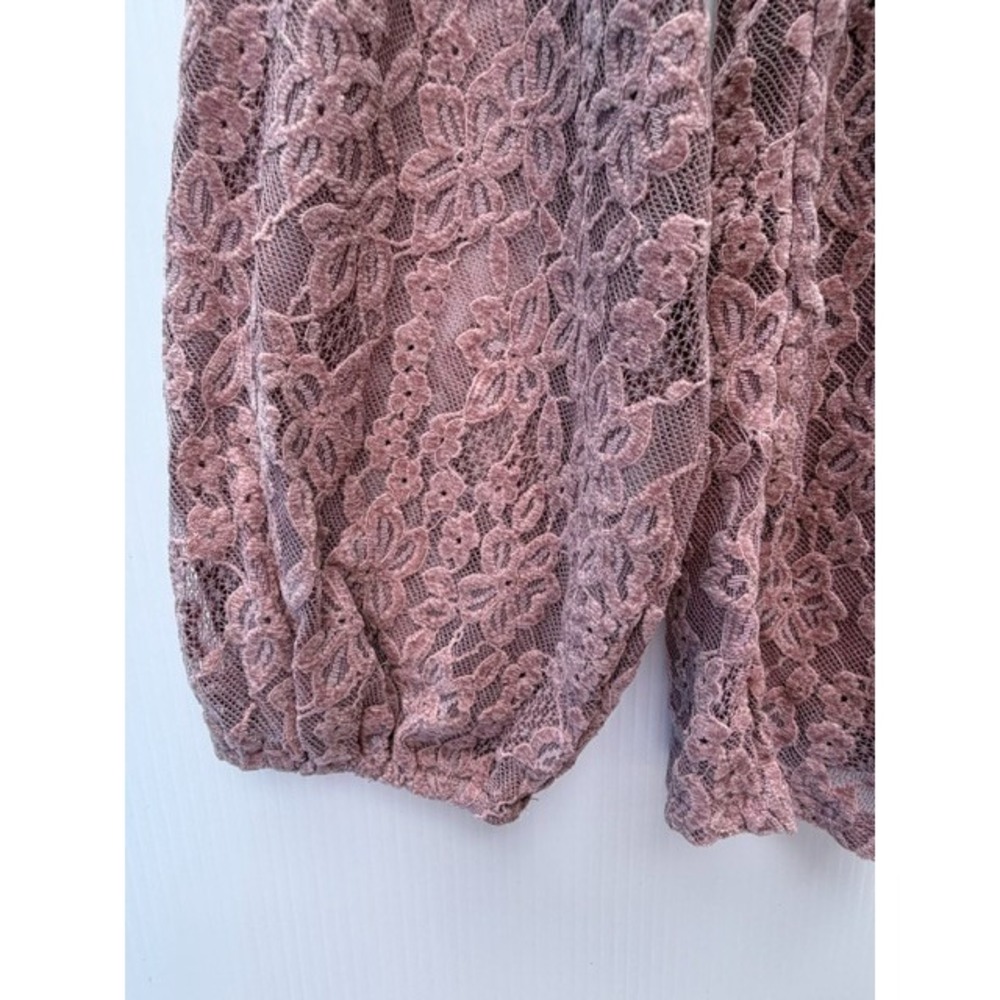 Cable &‎ Gauge Womens Lace Blouse Top Large Pink Ruffle Long Sleeve Keyhole Chic - Picture 3 of 10